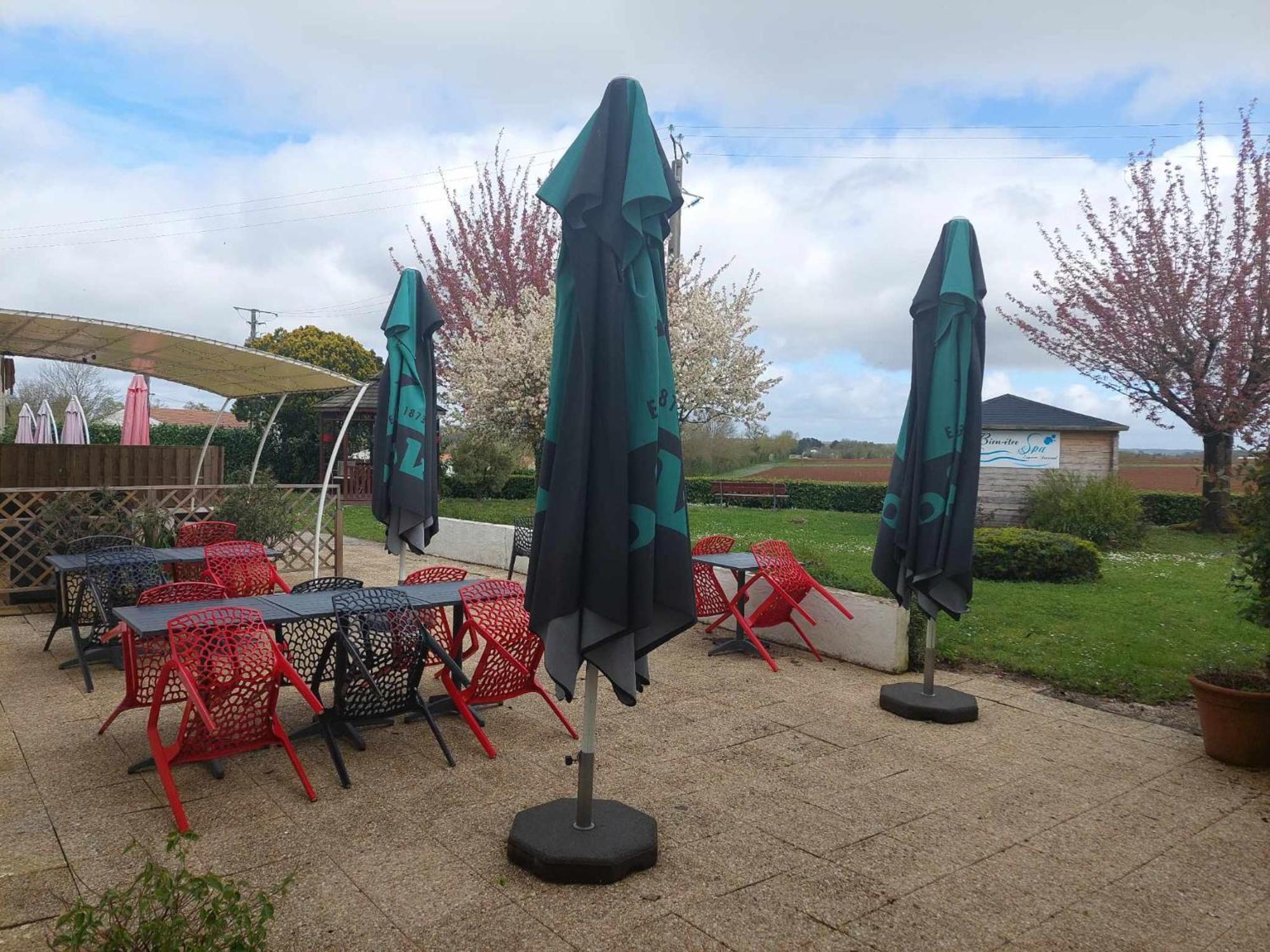 Le Mareuillais Hotel-Restaurant Exterior photo